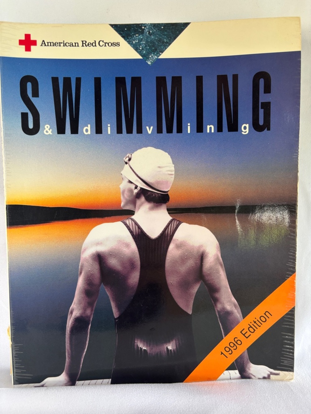 VINTAGE 1996 EDITION- PRE-OWNED AMERICAN RED CROSS SWIMMING & DIVING  BOOK -